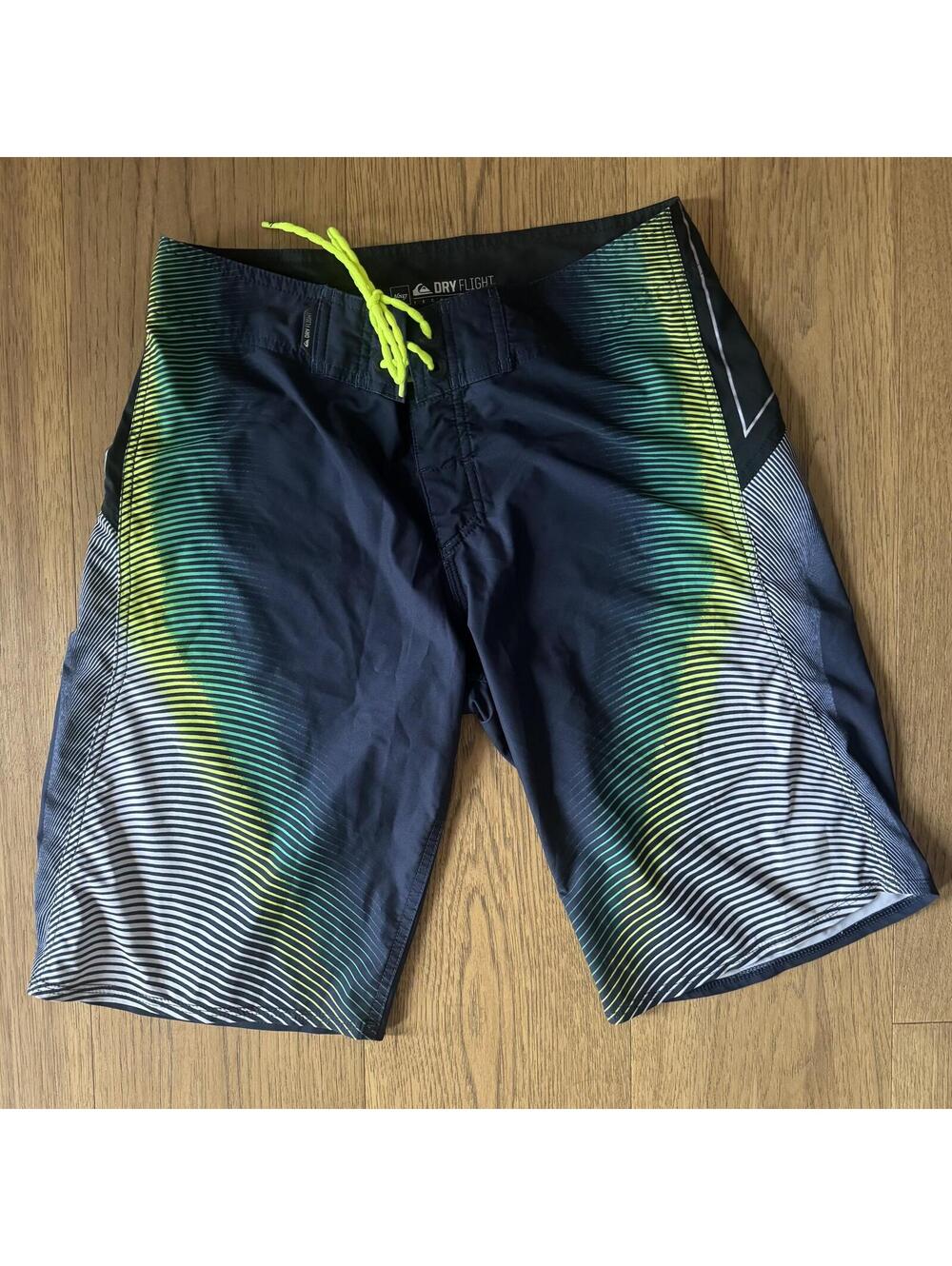 Quiksilver Size 29 Dry Flight Technology Men's Board Shorts